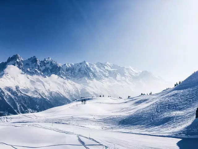 Skiing below the peaks of Chamonix