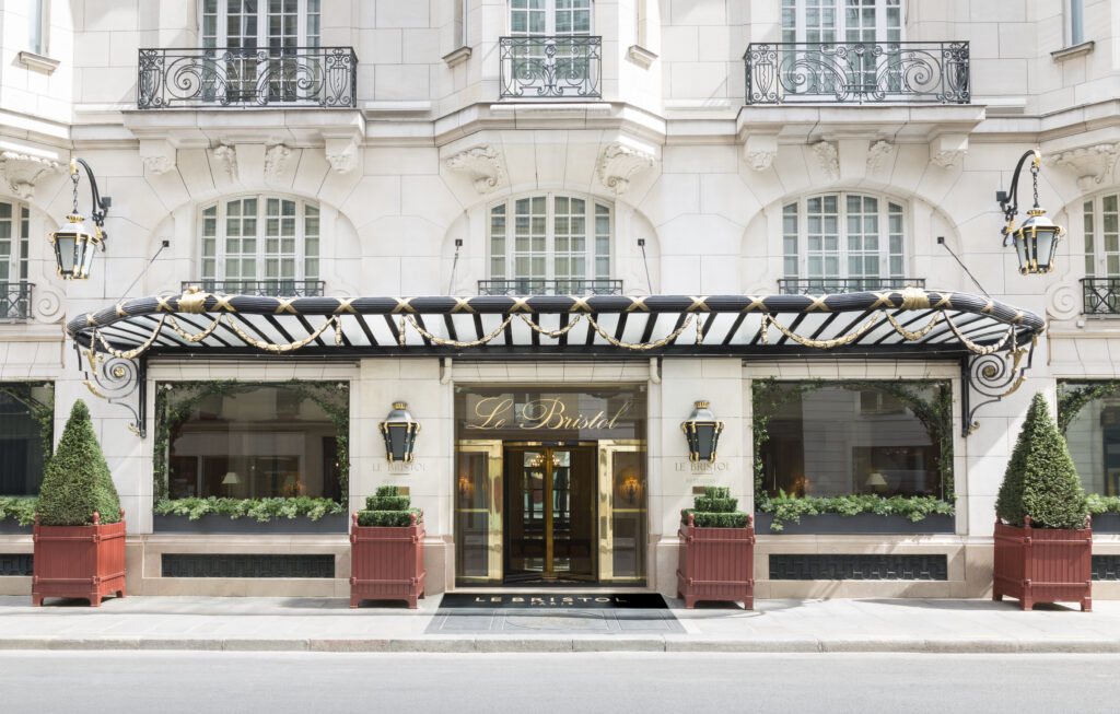 The Top 7 Luxury Palace Hotels in Paris