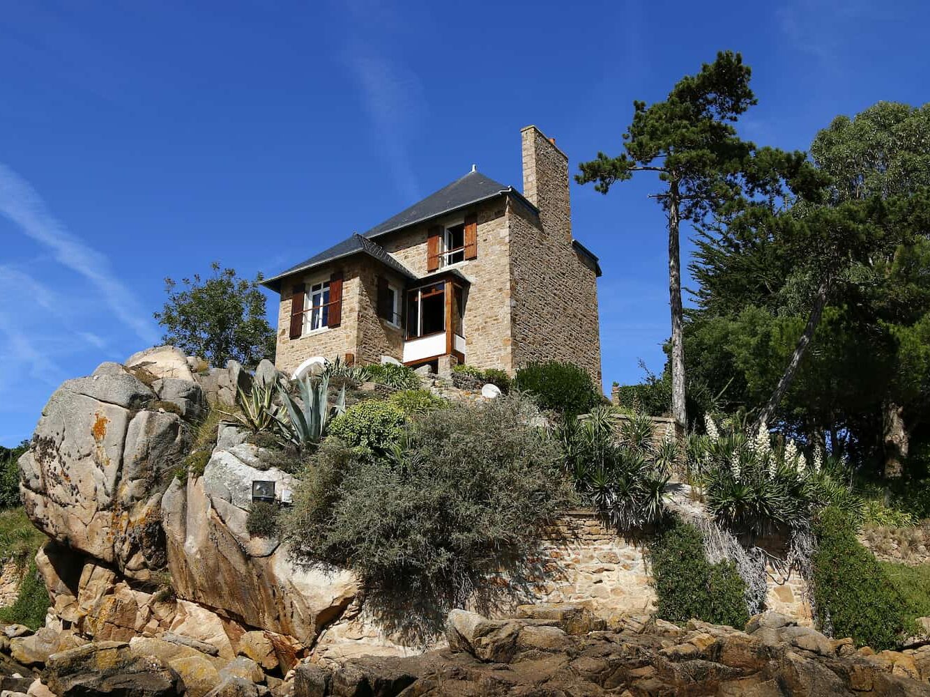 Bréhat : The Quietest Place You’ll Ever Be. Will You Know What to Do With It?