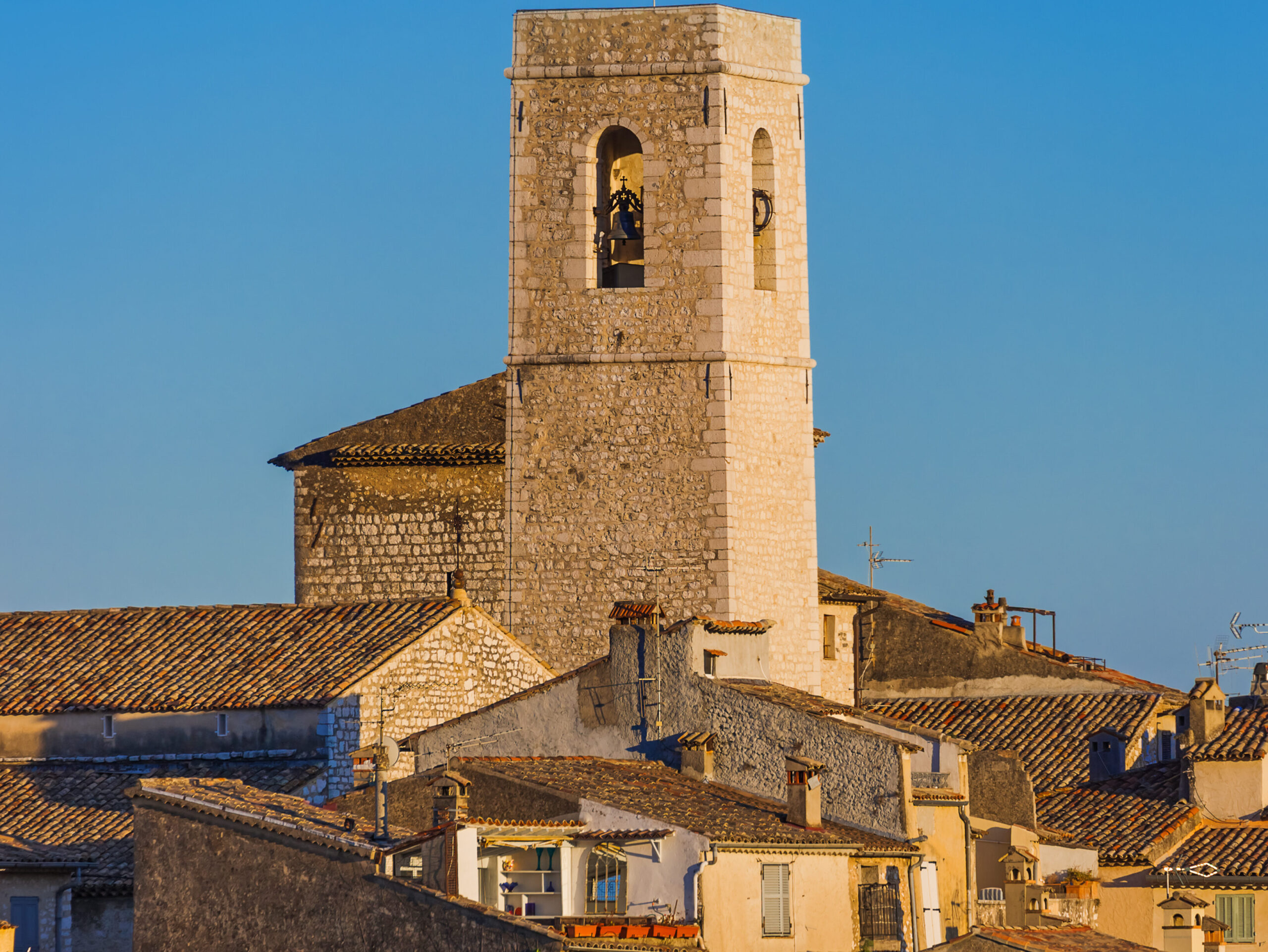 Louboutin's Melides, Armani's Pantelleria & Jacquemus's Provence: Luxury Travel to Fashion's Creative Retreats 9 Louboutin's Melides, Armani's Pantelleria & Jacquemus's Provence: Luxury Travel to Fashion's Creative Retreats