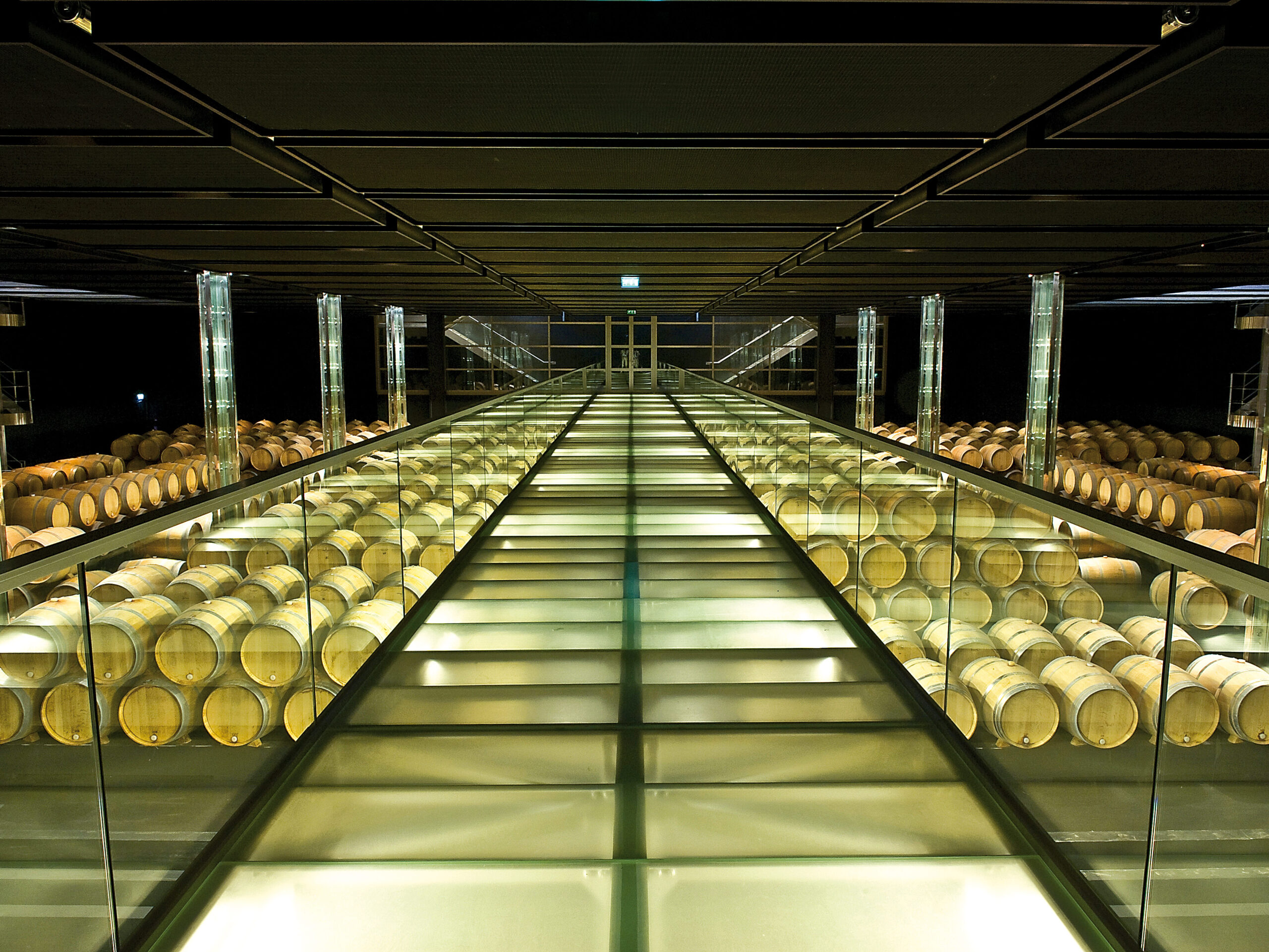 Bordeaux Primeurs 2026 — Entering the City While the Vintage Is Still Exposed