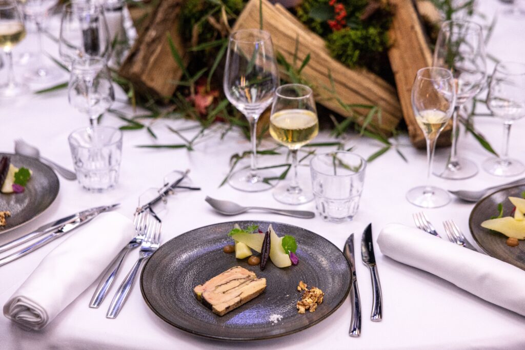 A Dordogne Anniversary. Deep Time, Old Friends, One Table.